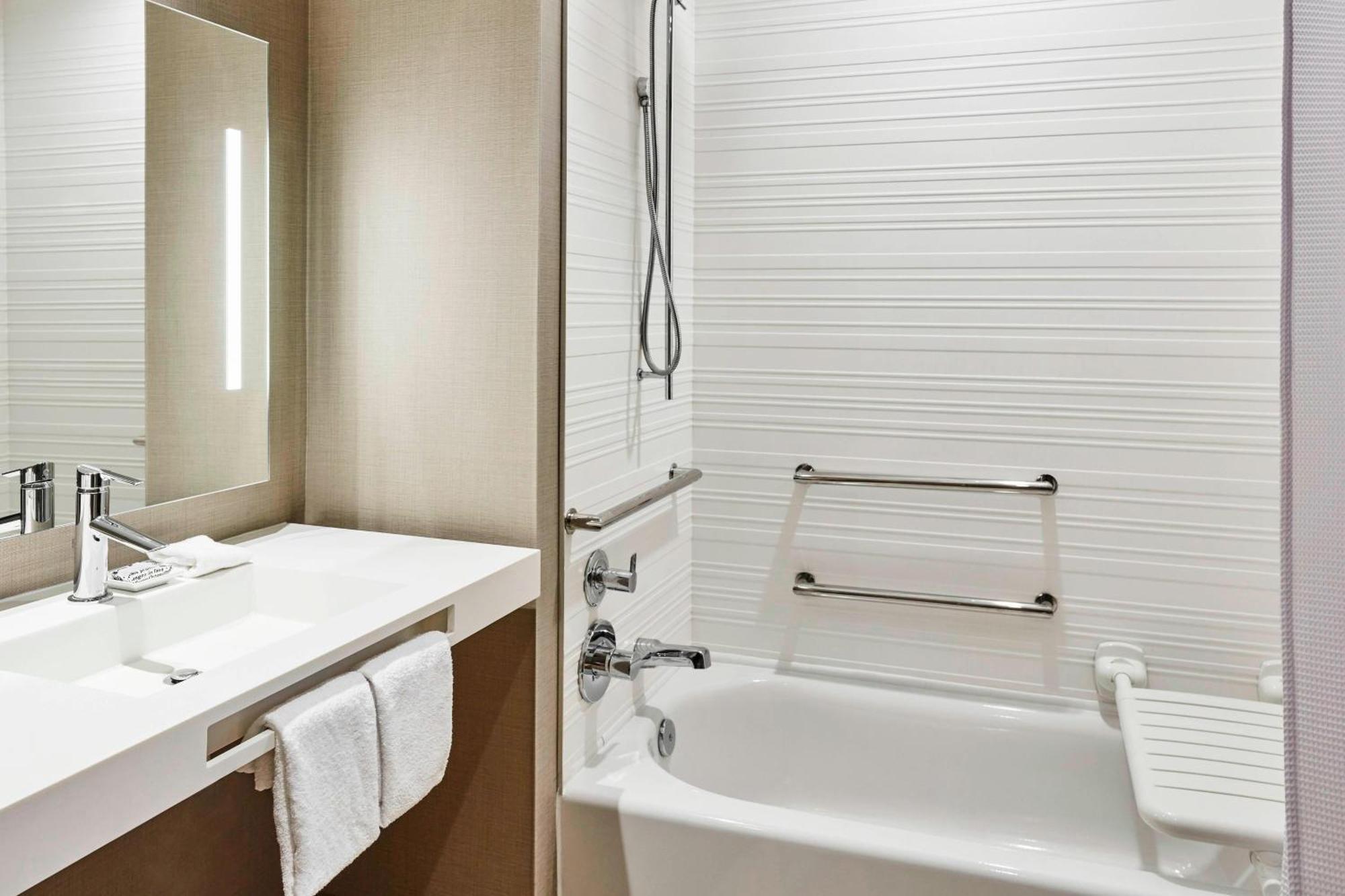 Ac Hotel By Marriott Cincinnati At The Banks Luaran gambar